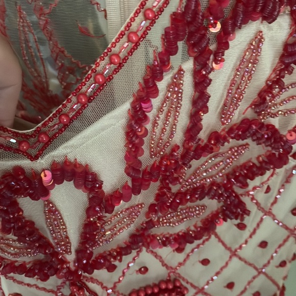 Beaded Nude with red beading . Size 1 GlamourHandmade in Madison - Picture 8 of 9